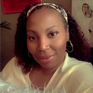 Meet your Posher, Nena